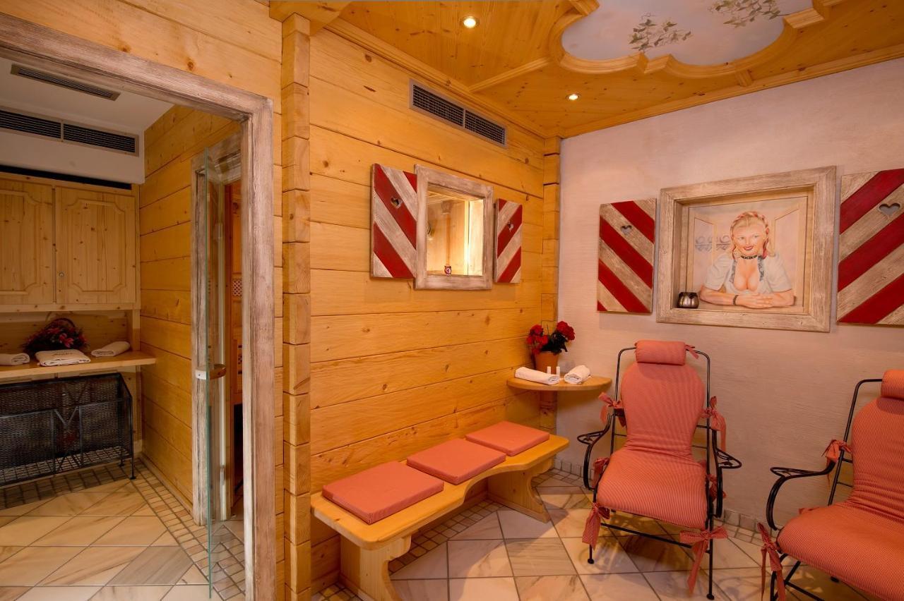 Hotel Garni Haus Tyrol Obertauern Exteriör bild