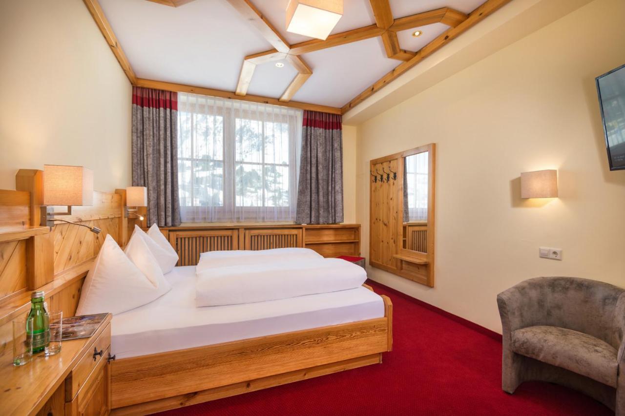 Hotel Garni Haus Tyrol Obertauern Exteriör bild
